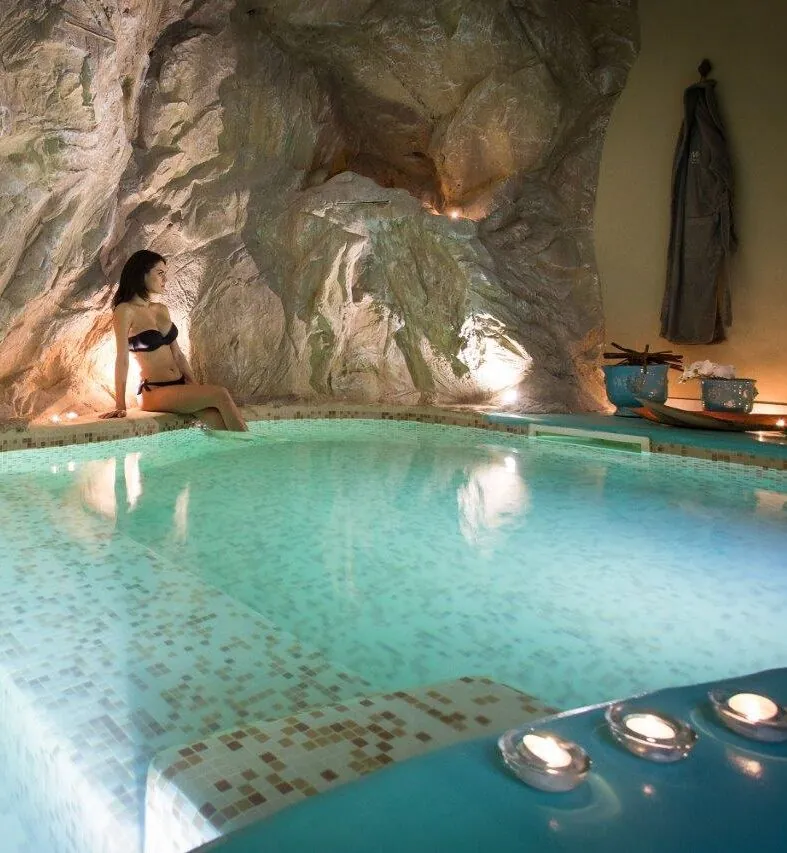 Indoor pool and wellness area