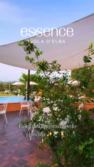 Aperitivo in piscina a Le Picchiaie, Isola d’Elba